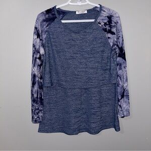 Bearsland Maternity Top with Tie-Dye Sleeve